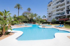 Studio with private parking & walk to beach RDR404